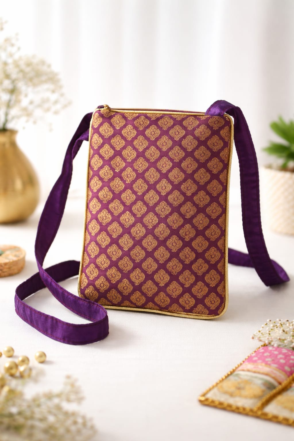 silk-mobile-bag