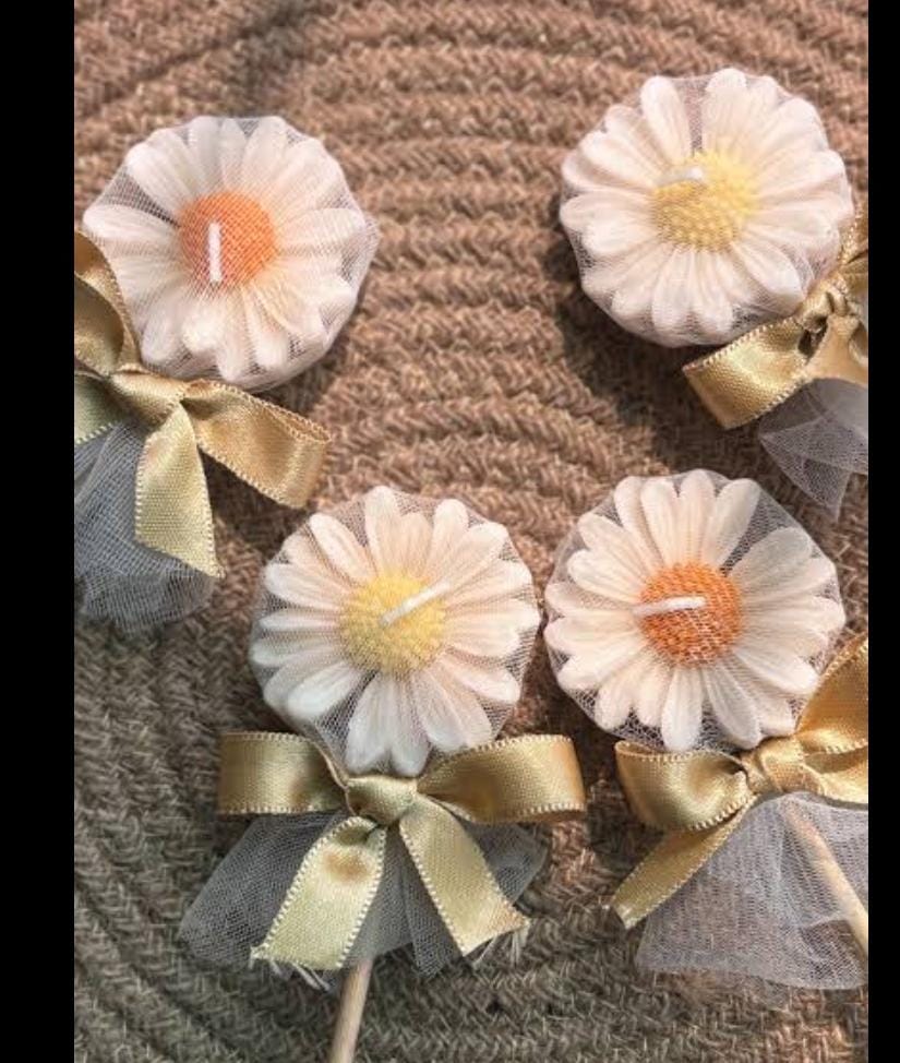 Daisy Flower Candle